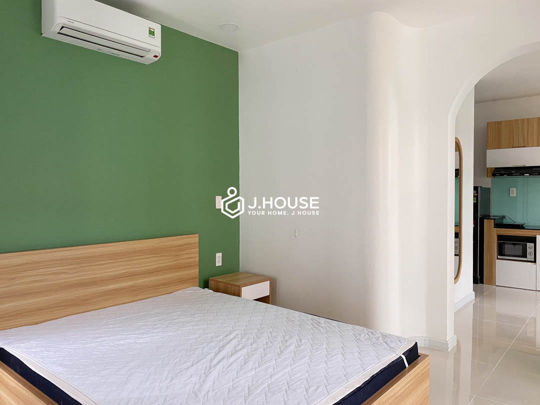 Modern 1BR with Balcony for Rent in Tan Binh District – Lotus Apartment