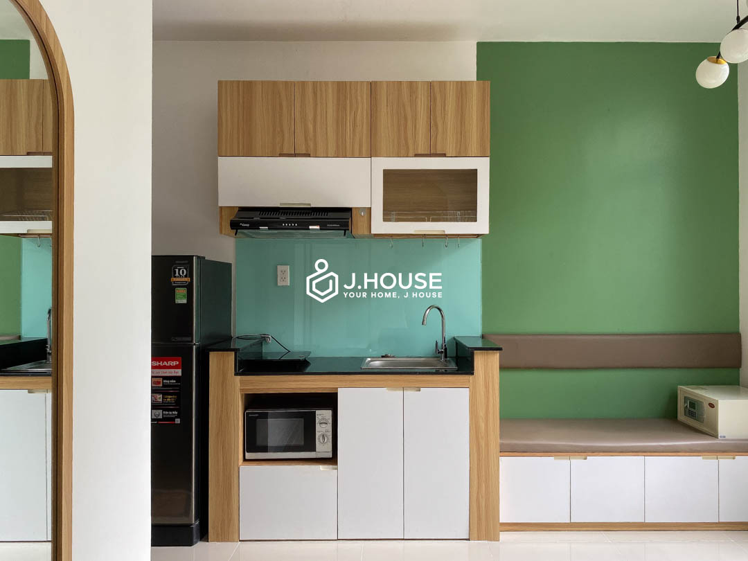 Modern 1BR with Balcony for Rent in Tan Binh District – Lotus Apartment