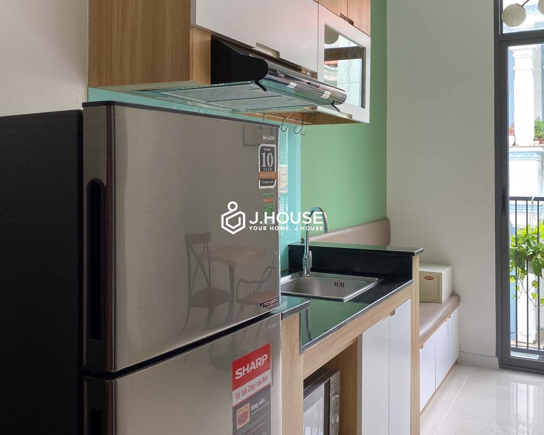 Modern 1BR with Balcony for Rent in Tan Binh District – Lotus Apartment