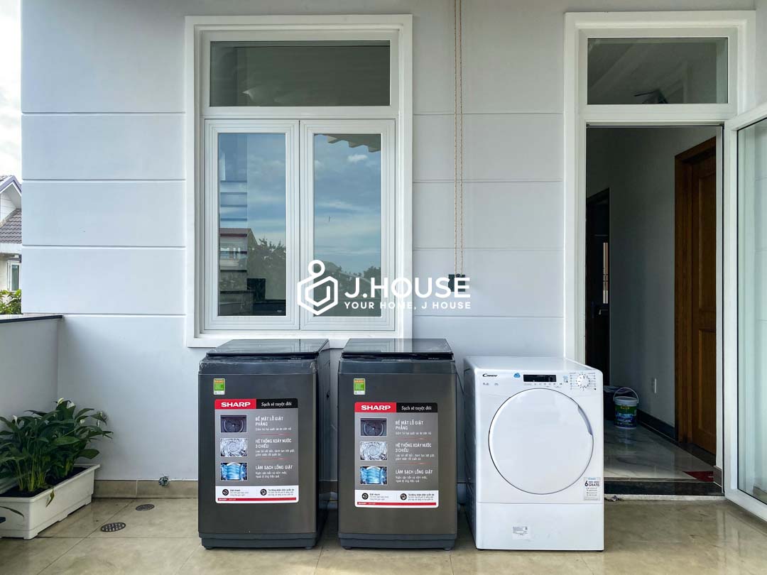 modern-bright-studio-for-rent-in-district-7-hcmc-lynh-apartment-11