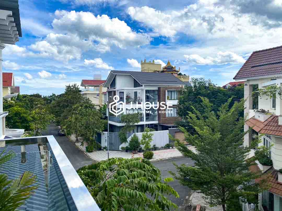 Modern & Bright Studio For Rent in District 7, HCMC - Lynh Apartment