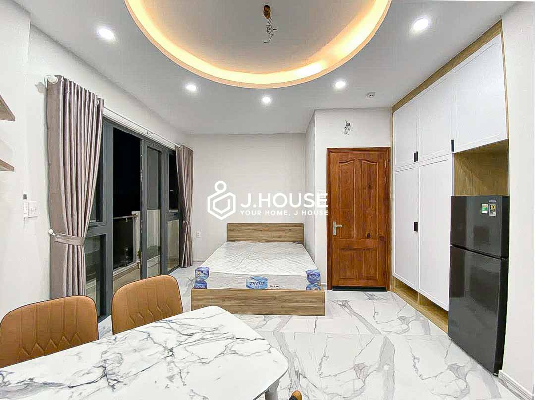 Modern Studio Apartment with Balcony For Rent in District 7 - Joo House