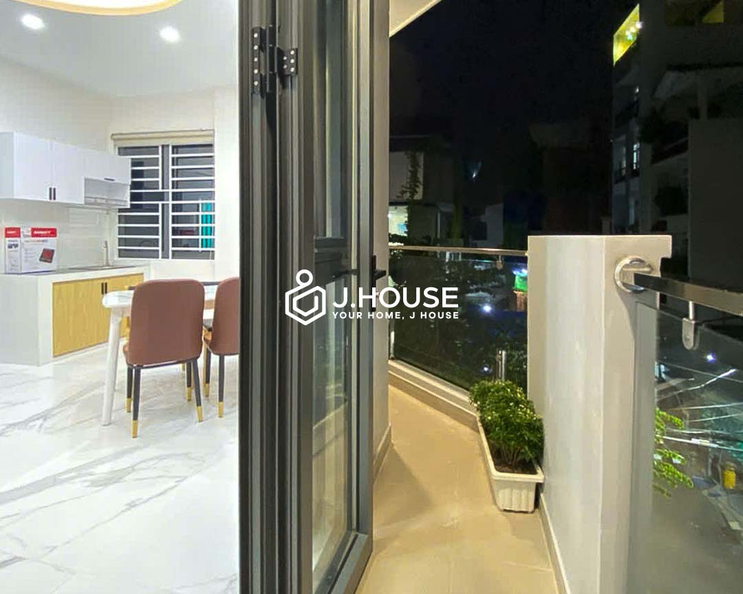 Modern Studio Apartment with Balcony For Rent in District 7 - Joo House