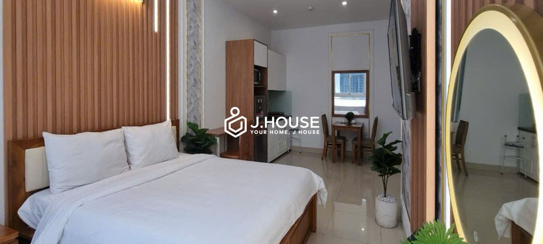 Modern Studio For Rent in District 7 at Venice Serviced Apartment
