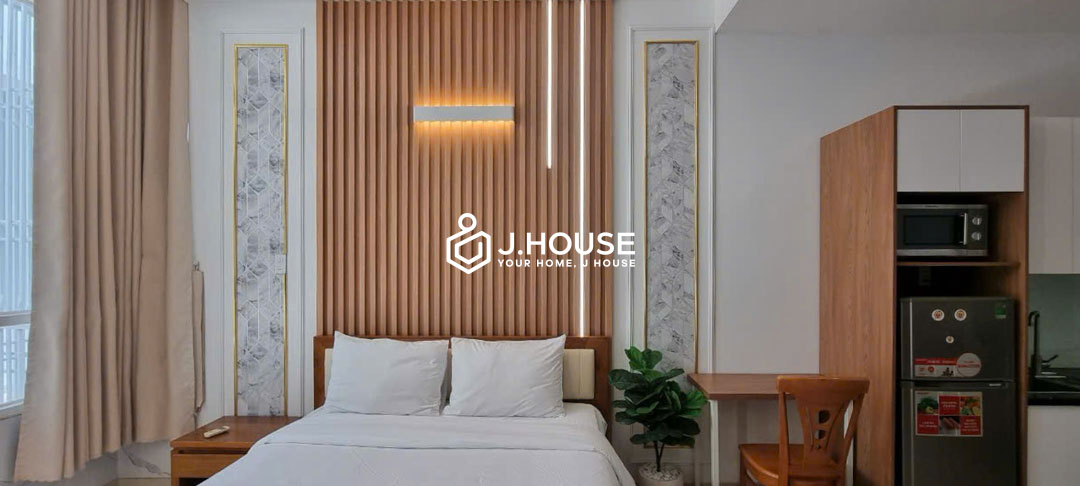 Modern Studio For Rent in District 7 at Venice Serviced Apartment