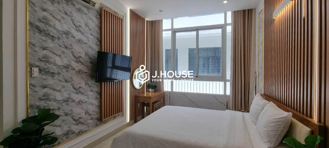 Modern Studio For Rent in District 7 at Venice Serviced Apartment