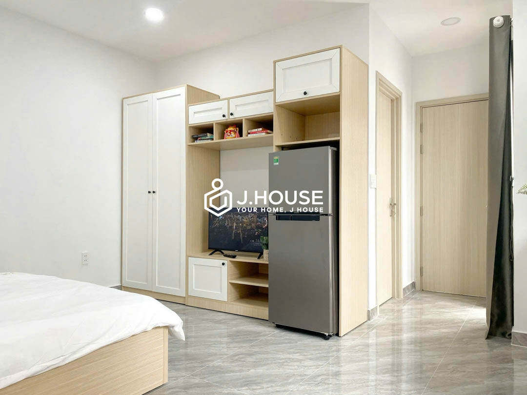 Modern Studio With Private Washer For Rent in Phu Nhuan - DT Apartment