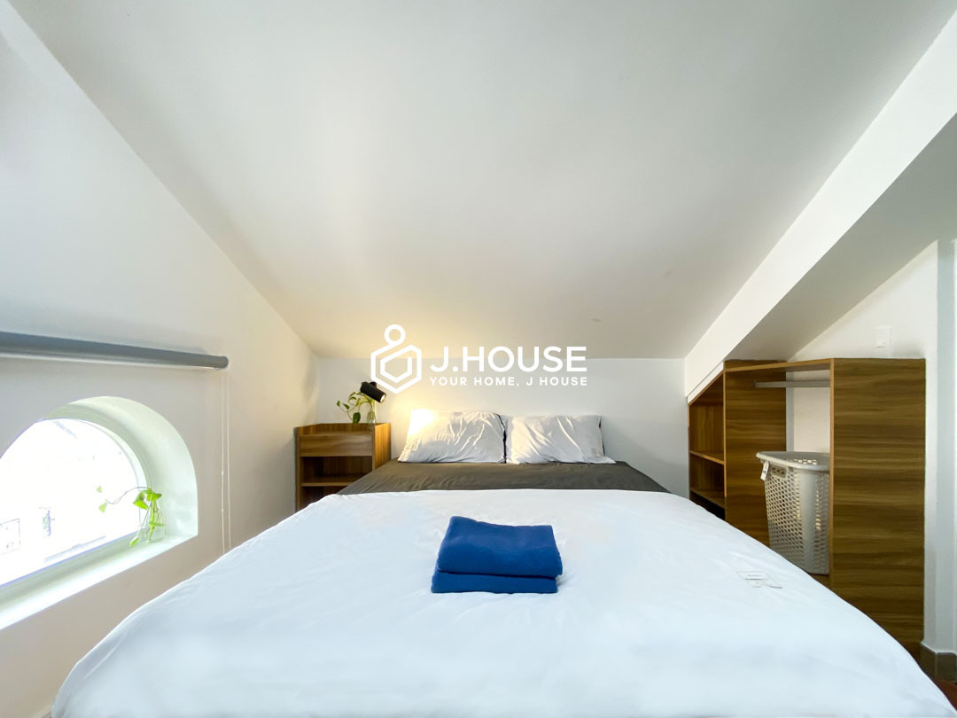 Modern Studio with Arched Window for Rent in District 7 – Lynh Apartment