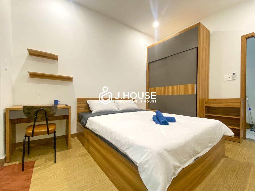 Serviced Studio with Separate Kitchen for Rent in D7 - Lynh Apartment