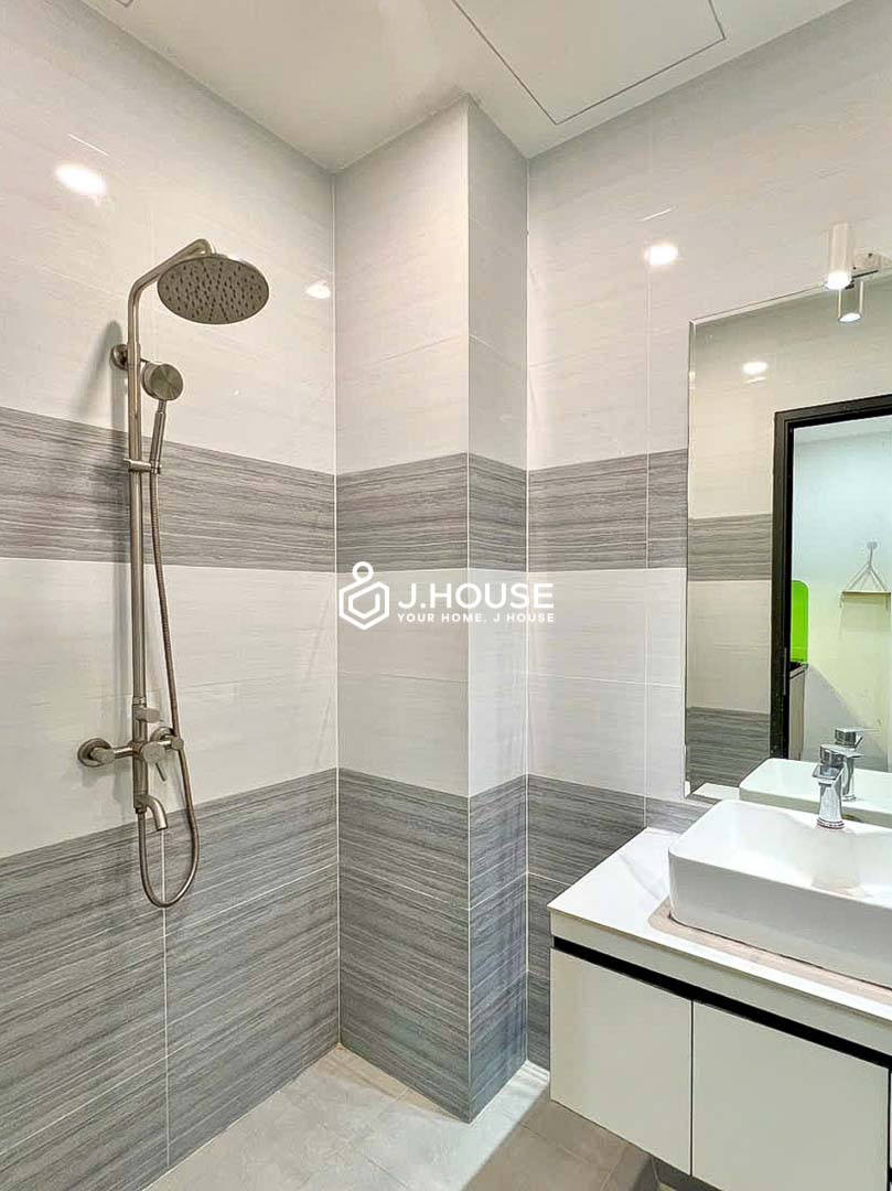 Studio Apartment For Rent in Tan Binh Near Airport TSN - Joo House