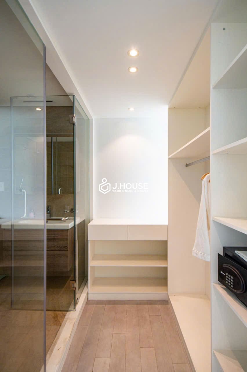 2-bedroom Leman Luxury apartment for rent in HCMC