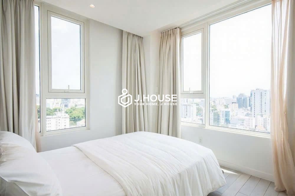 3-bedroom Leman Luxury apartment for rent in District 3, HCMC