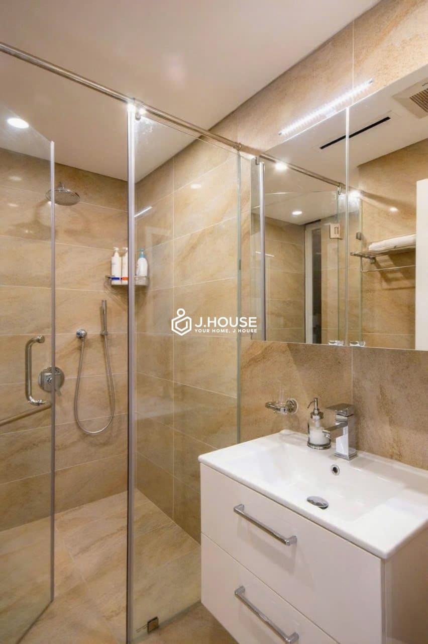 3-bedroom Leman Luxury apartment for rent in District 3, HCMC