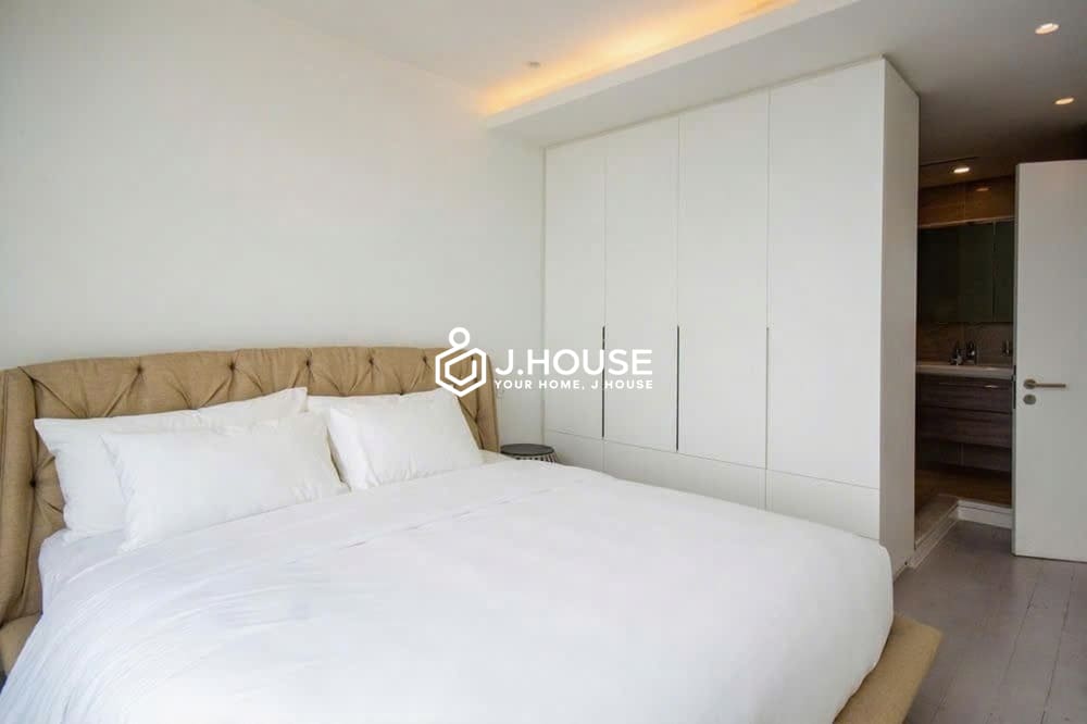 3-bedroom Leman Luxury apartment for rent in District 3, HCMC