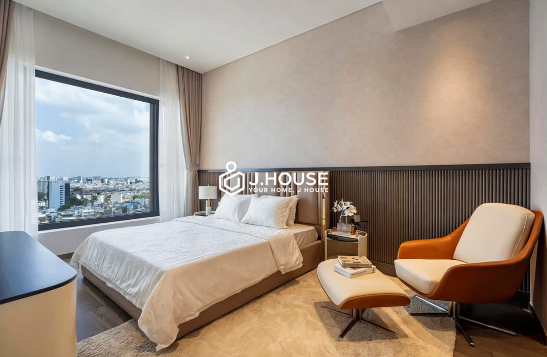 Apartment for rent at The Marq, D1 - 4-br apartment with private elevator