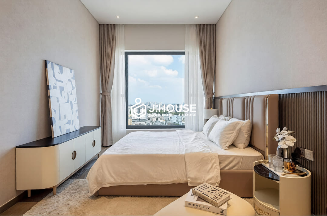 Apartment for rent at The Marq, D1 - 4-br apartment with private elevator