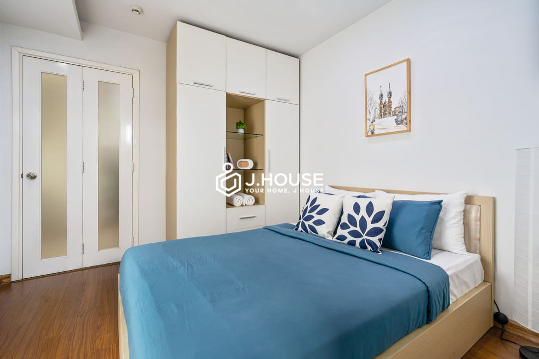 Bright 1br apartment for rent at International Plaza, District 1, HCMC