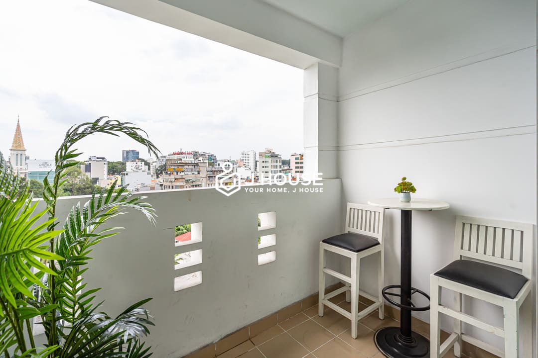 Bright 1br apartment for rent at International Plaza, District 1, HCMC