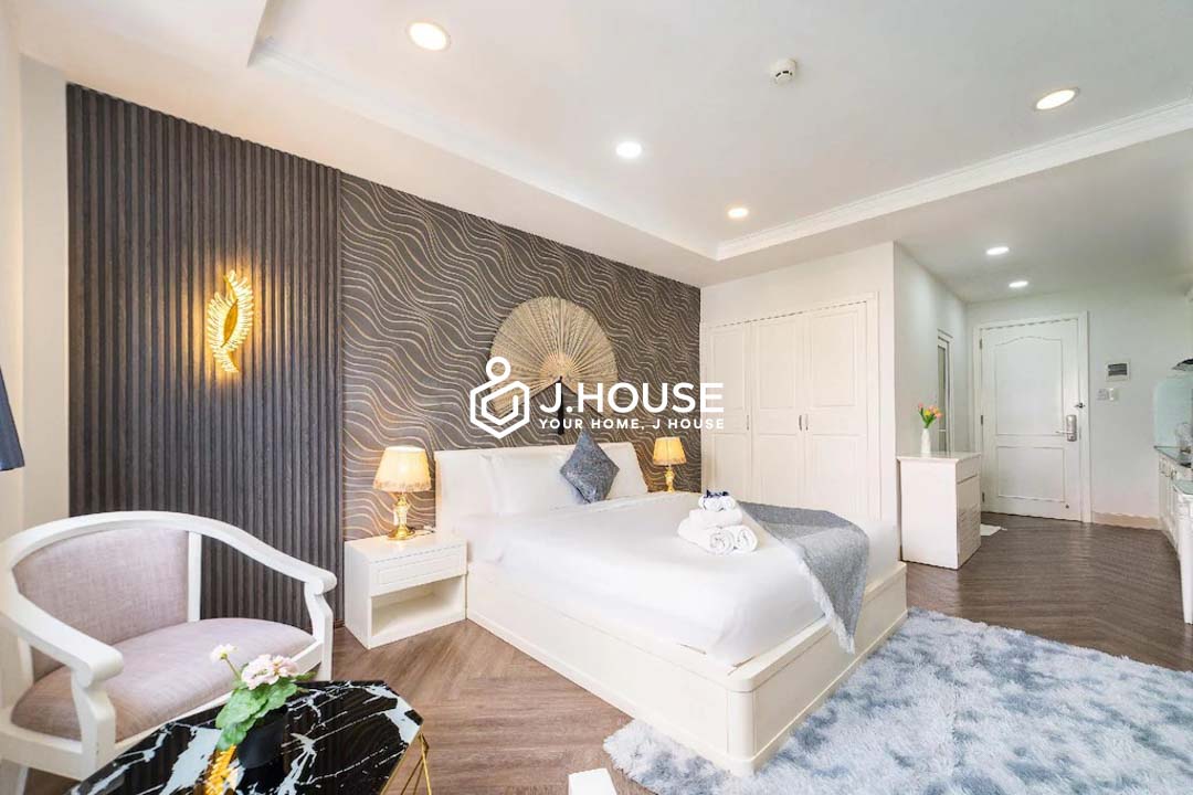 Bright Deluxe Studio Apartment For Rent in D7 - Sabina Residence-