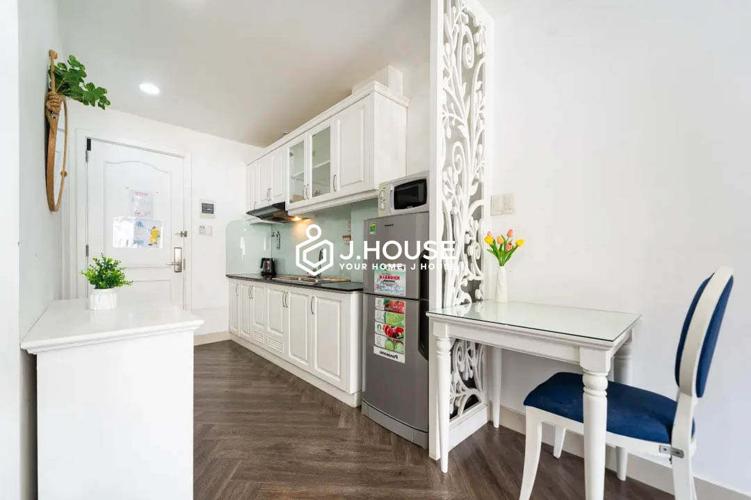 Bright Deluxe Studio Apartment For Rent in D7 - Sabina Residence-