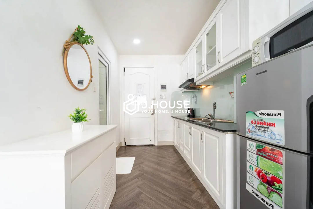 Bright Deluxe Studio Apartment For Rent in D7 - Sabina Residence-