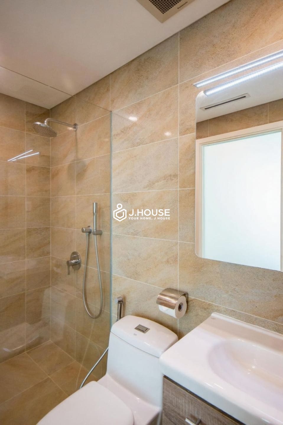 Corner 2-bedroom Leman Luxury apartment for rent in District 3, HCMC