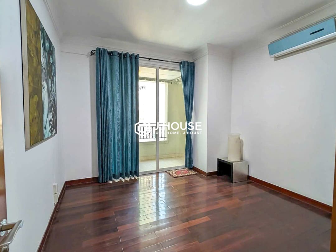 High floor spacious 3 br the manor apartment for rent in Ho Chi Minh, VN