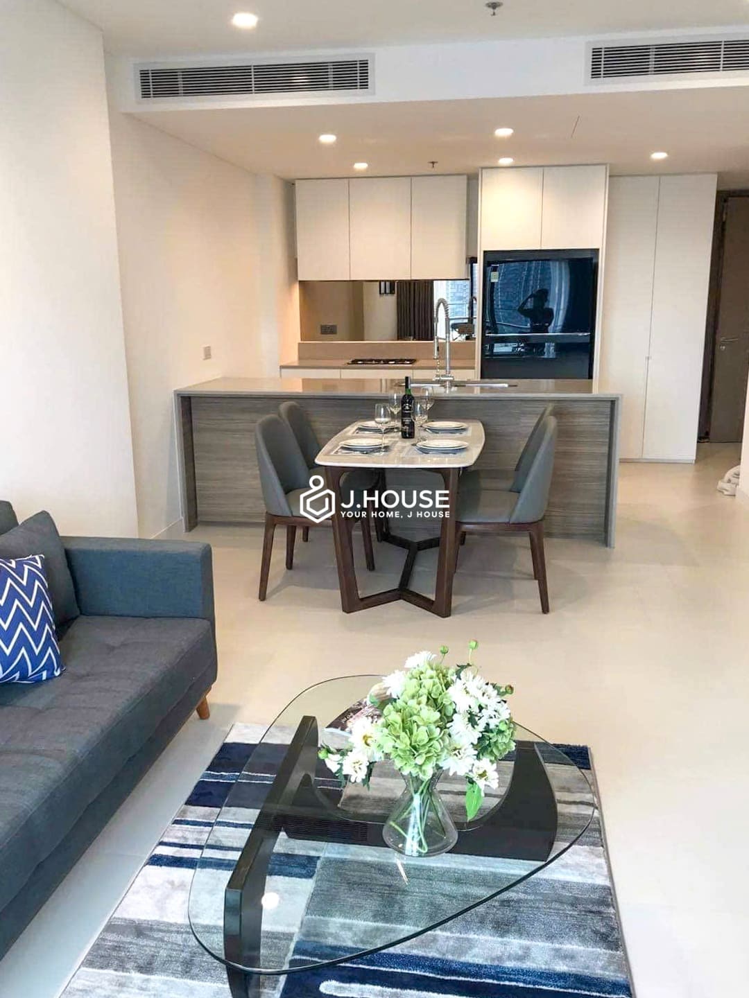 Modern 1-br apartment for rent at City Garden Binh Thanh, HCMC