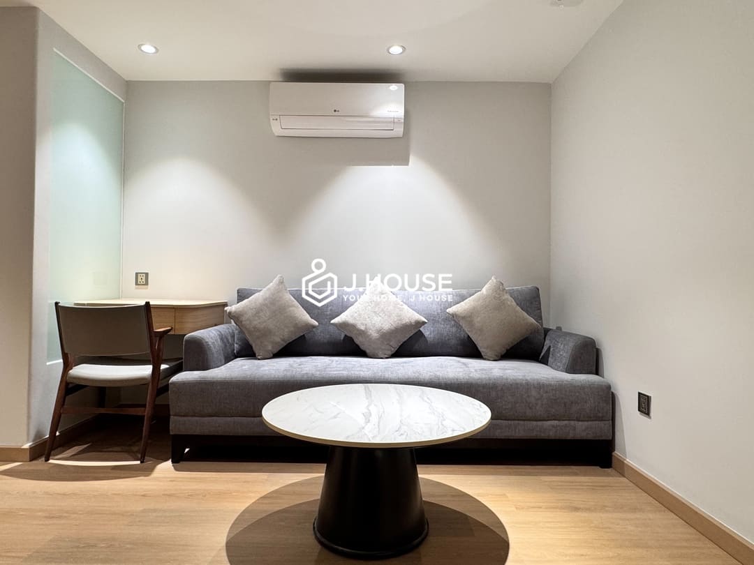 Luxurious 1-Bedroom with Gym & Bathtub For Rent - Lucky Residence Suites D3