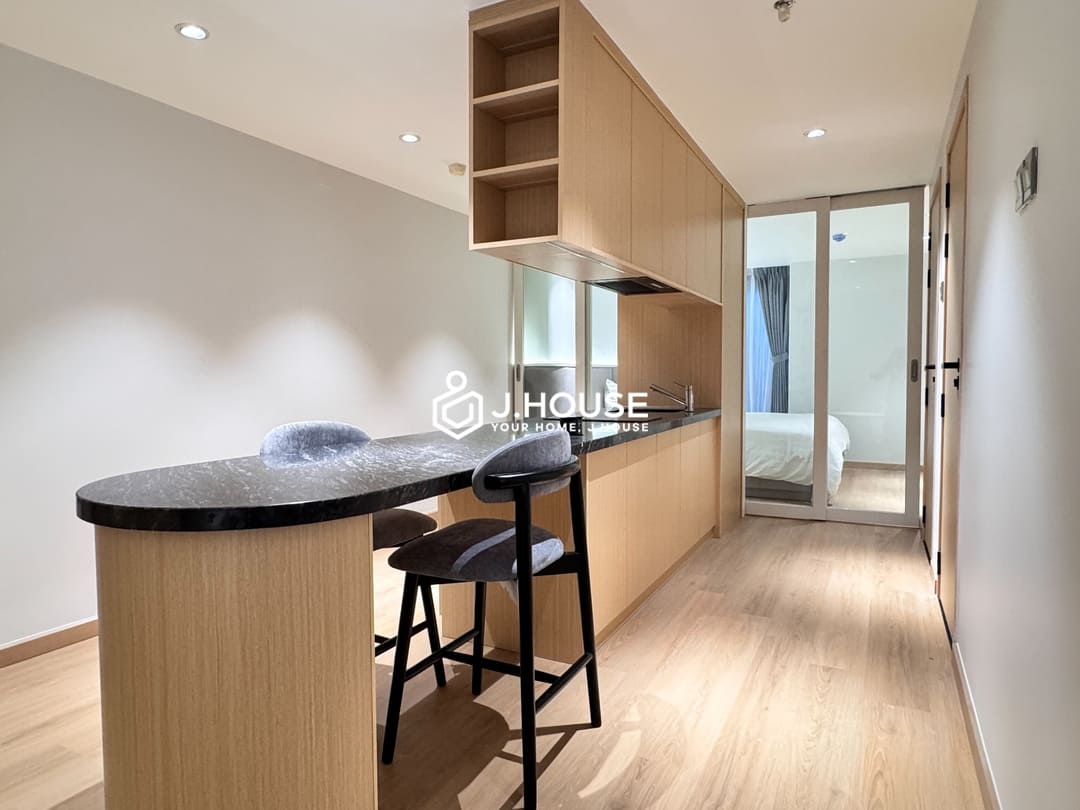 Luxurious 1-Bedroom with Gym & Bathtub For Rent - Lucky Residence Suites D3