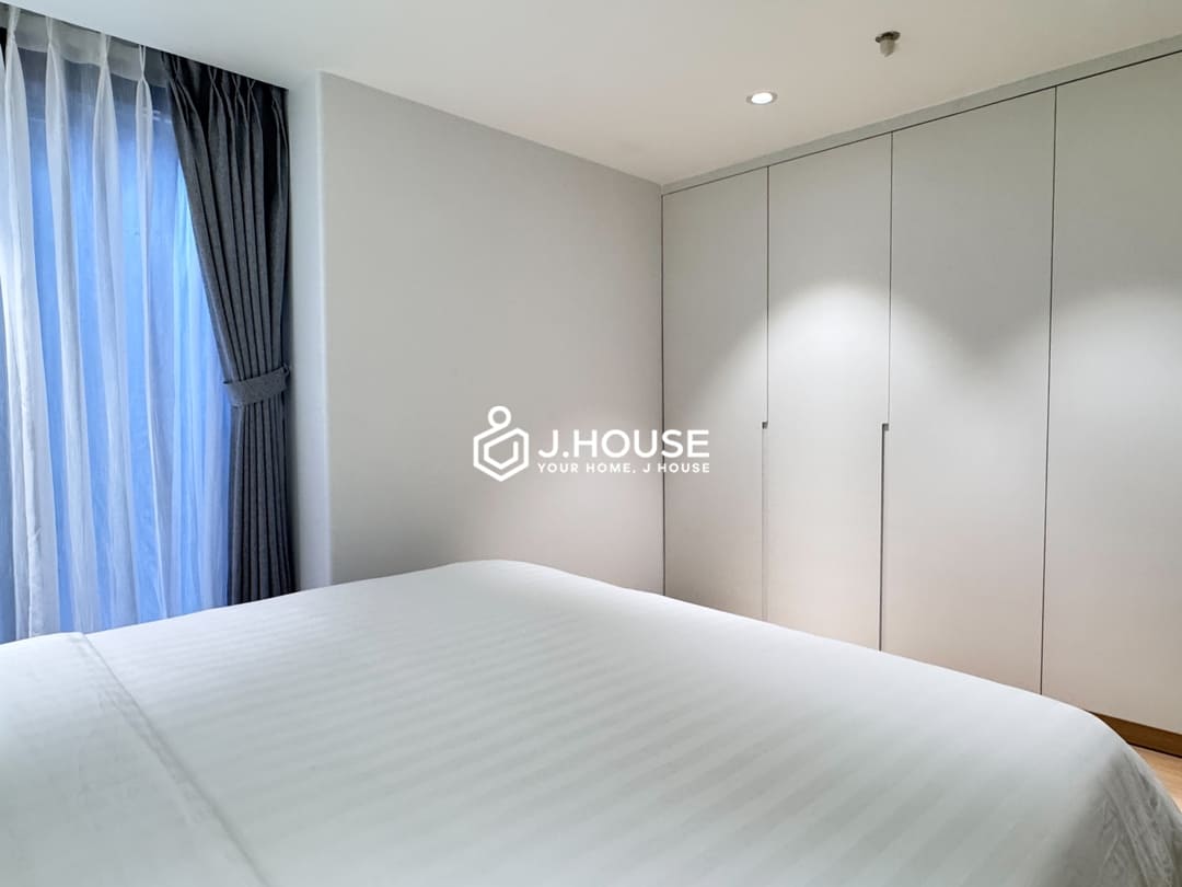 Luxurious 1-Bedroom with Gym & Bathtub For Rent - Lucky Residence Suites D3