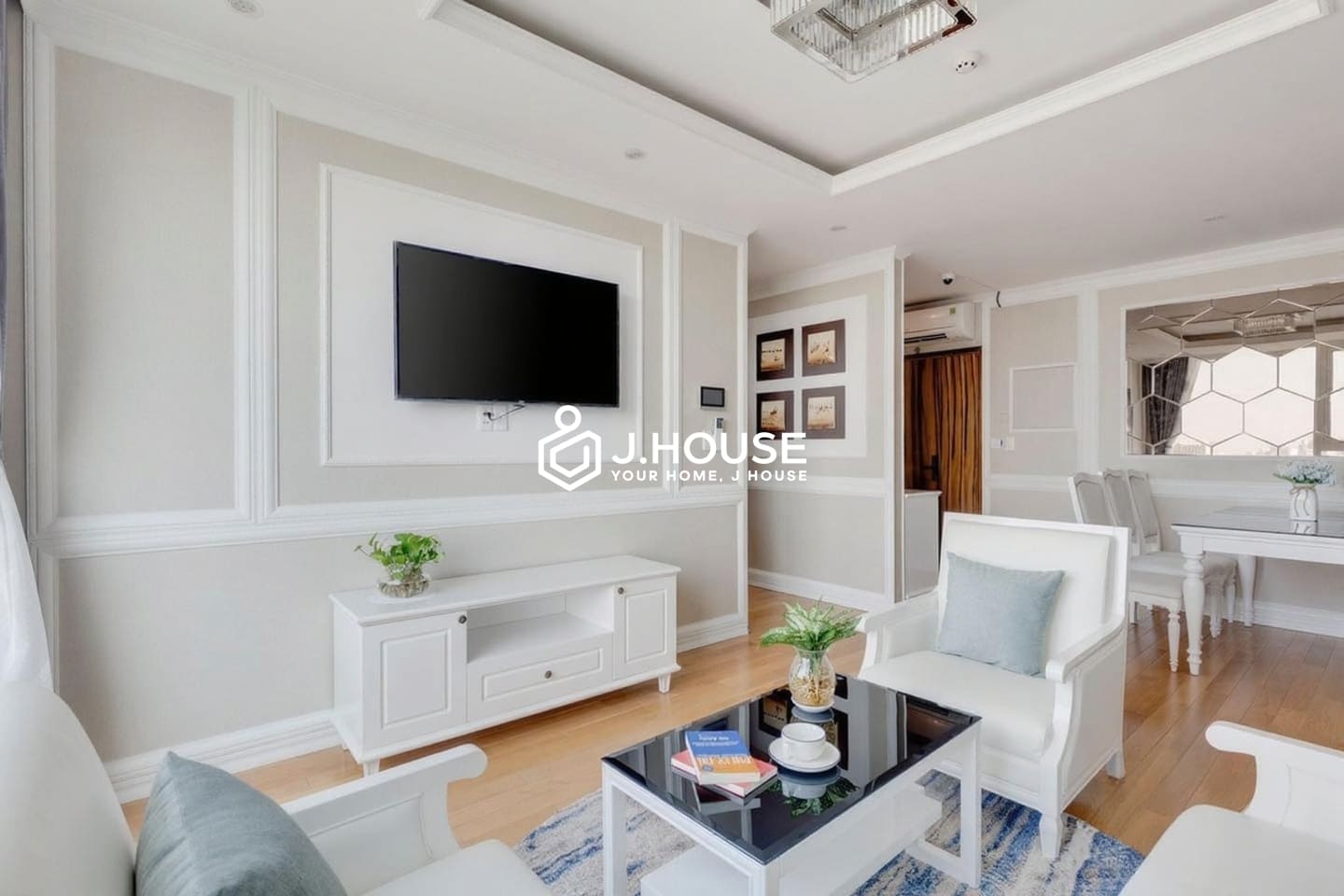 Modern 2-bedroom Leman Luxury apartment for rent in HCMC