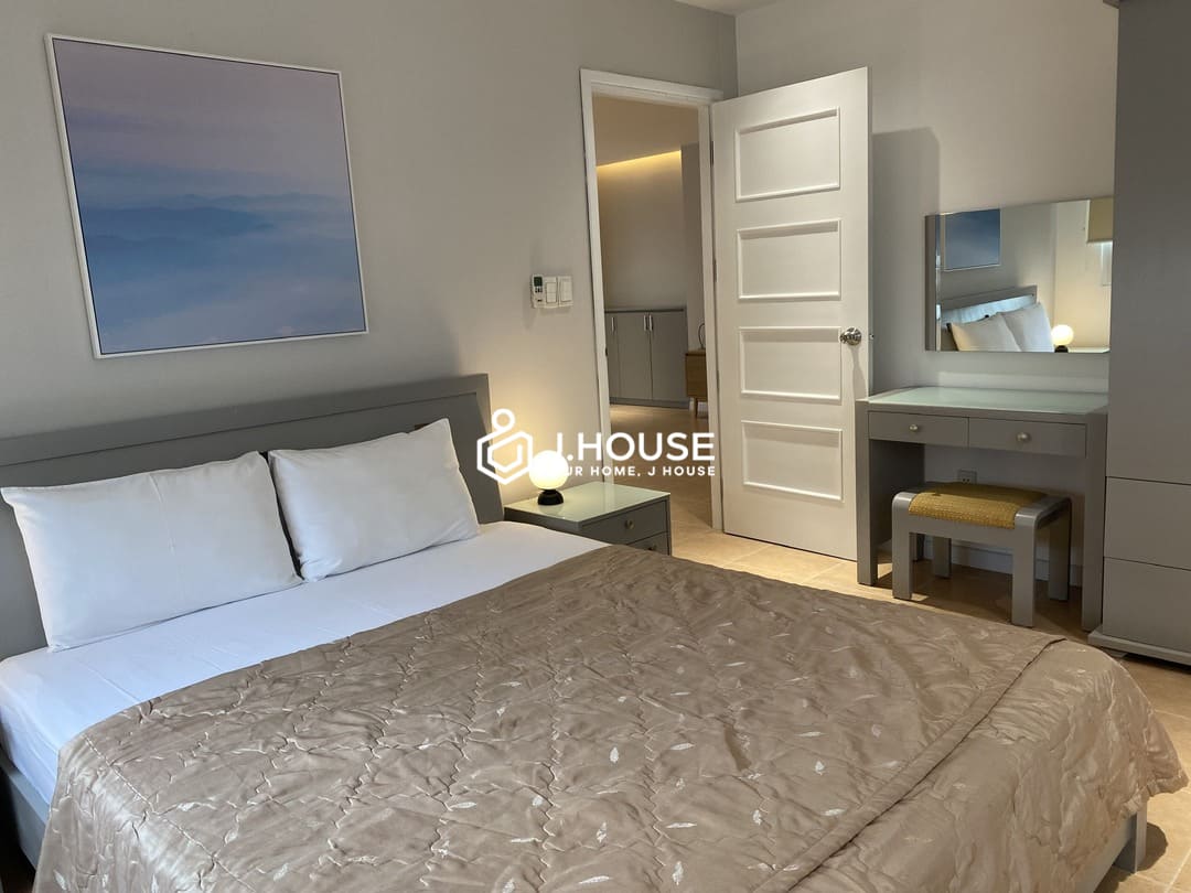 Cozy & Spacious 3-Bedroom Apartment for Rent in District 3 – Thien Son