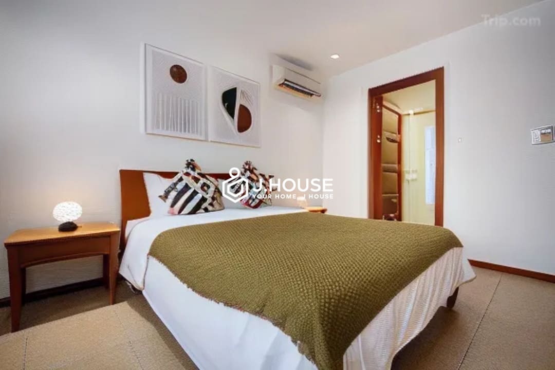 Spacious 2-Bedroom For Rent in District 3 - Thien Son Apartment