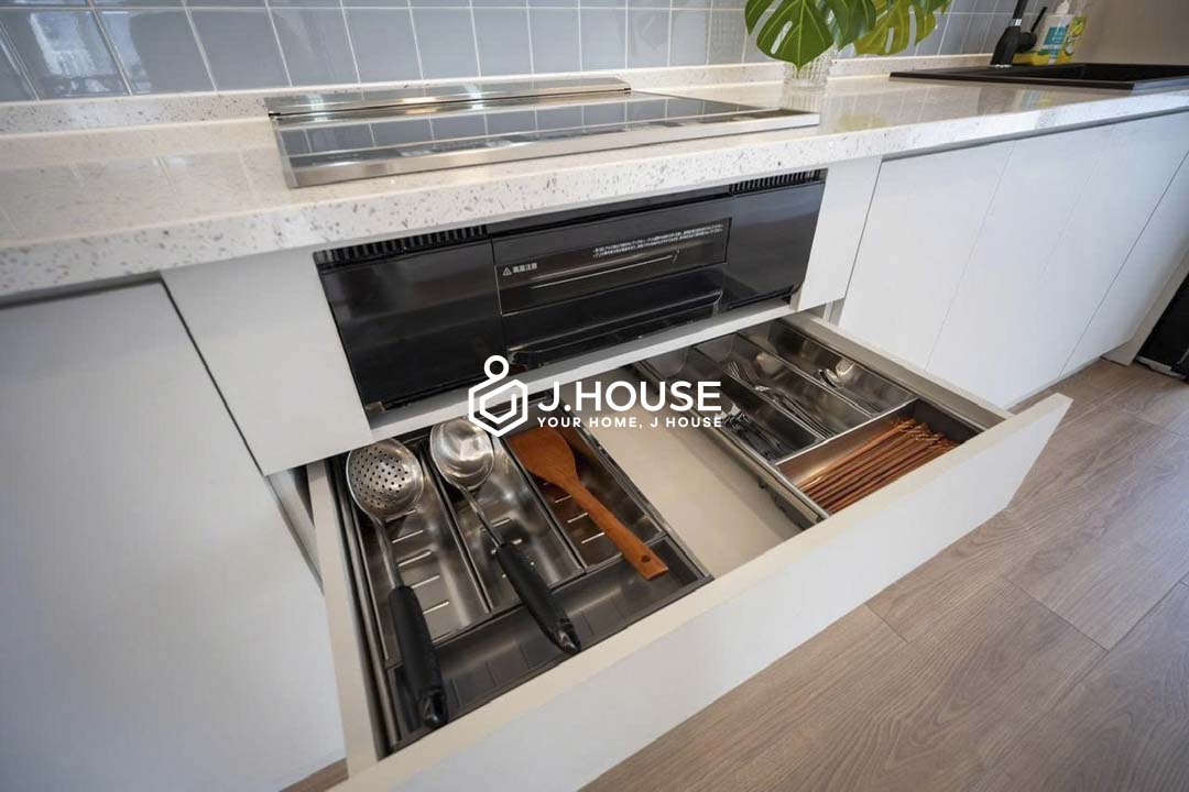 Premium & Comfortable 3-Bedroom For Rent in D3 at Thien Son Apartment