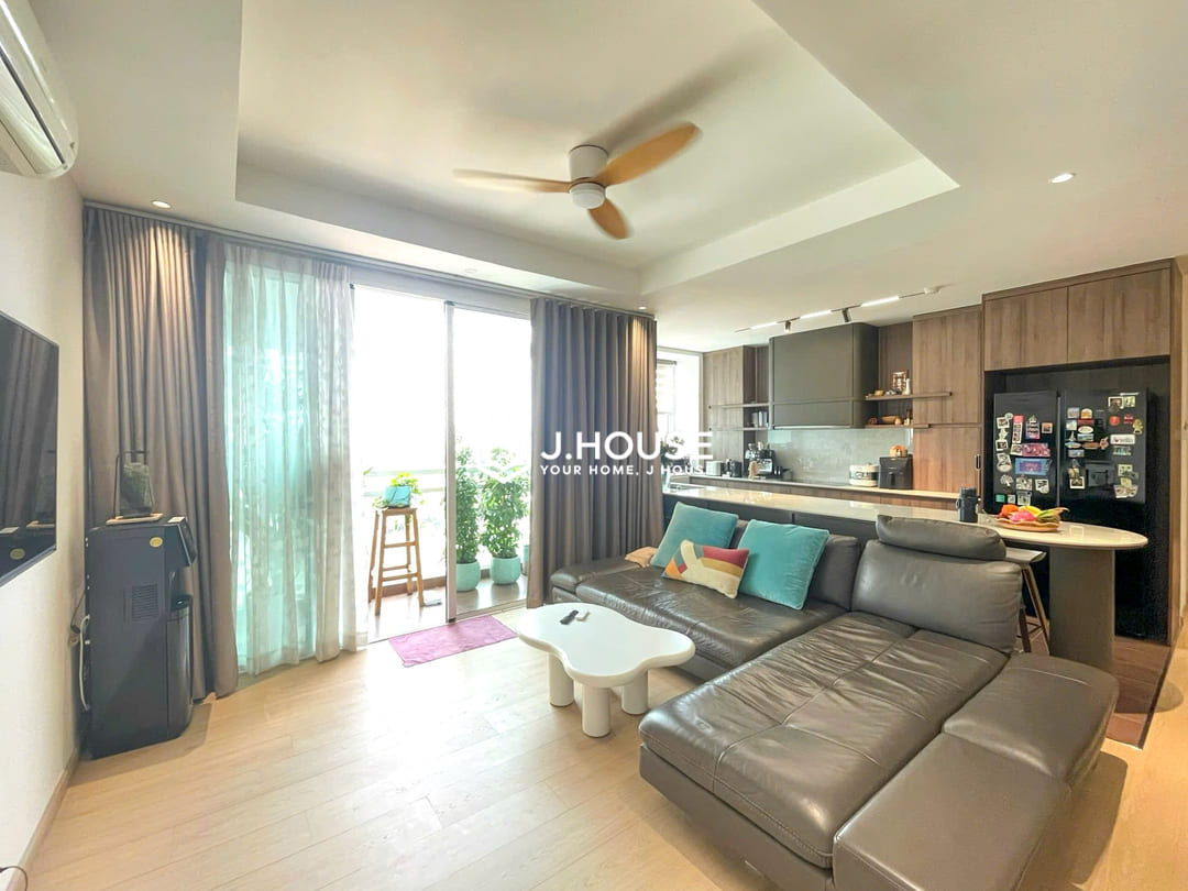 Rent a spacious 3 br Fideco Riverview apartment in Thao Dien, HCMC