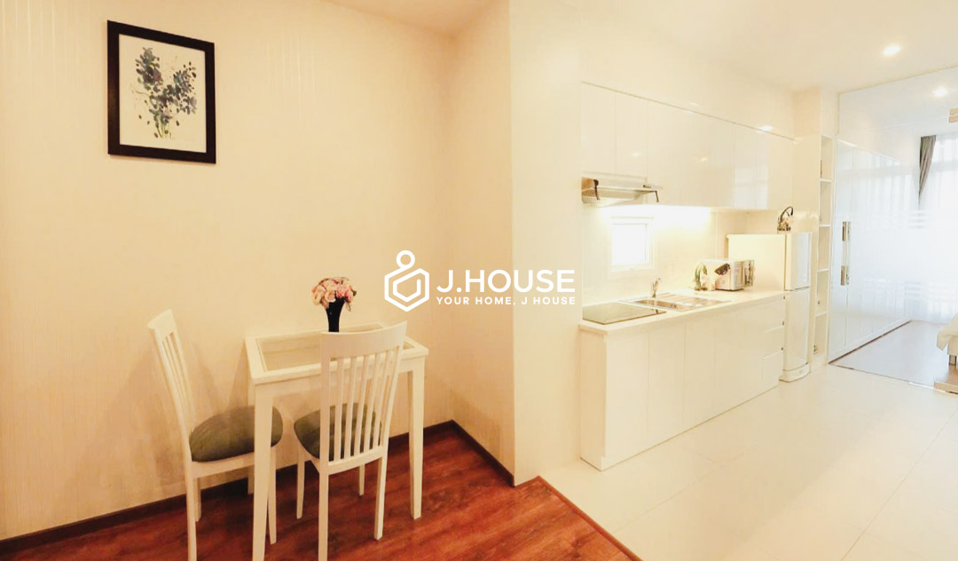 Spacious 1-Bedroom with Gym For Rent at Lucky Residence Suites in District 3