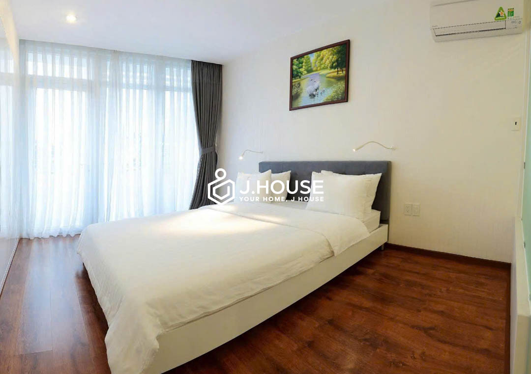 Spacious 1-Bedroom with Gym For Rent at Lucky Residence Suites in District 3