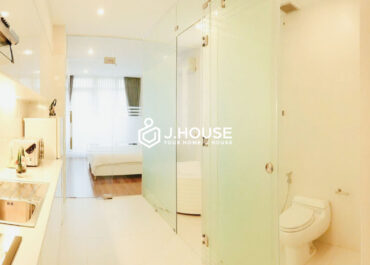 Spacious 1-Bedroom with Gym For Rent at Lucky Residence Suites in District 3