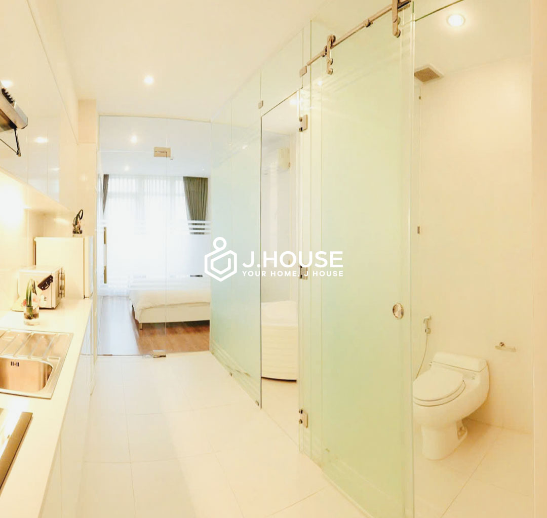 Spacious 1-Bedroom with Gym For Rent at Lucky Residence Suites in District 3