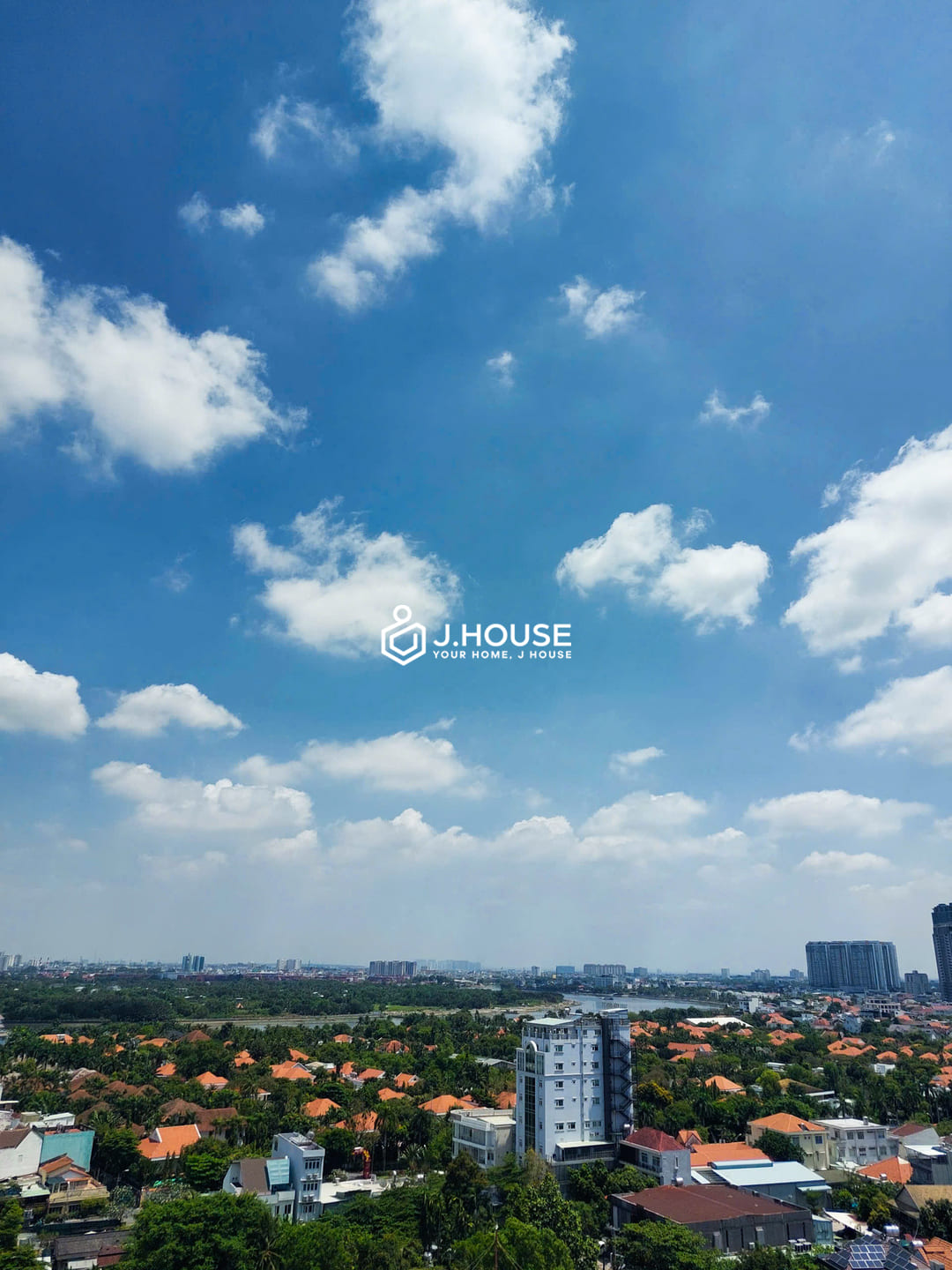 Spacious 2-br apartment for rent at The Ascent Thao Dien condo, HCMC