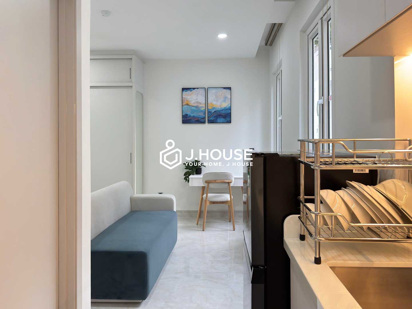 Stylish Studio Apartment with Gym for Rent in D1 - Belong