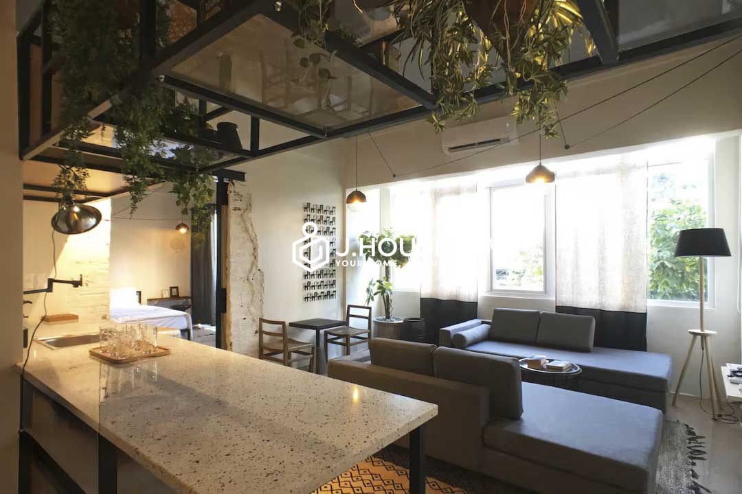 Unique 1-Bedroom For Rent near Ben Thanh Market in District 1 - Tomato Project