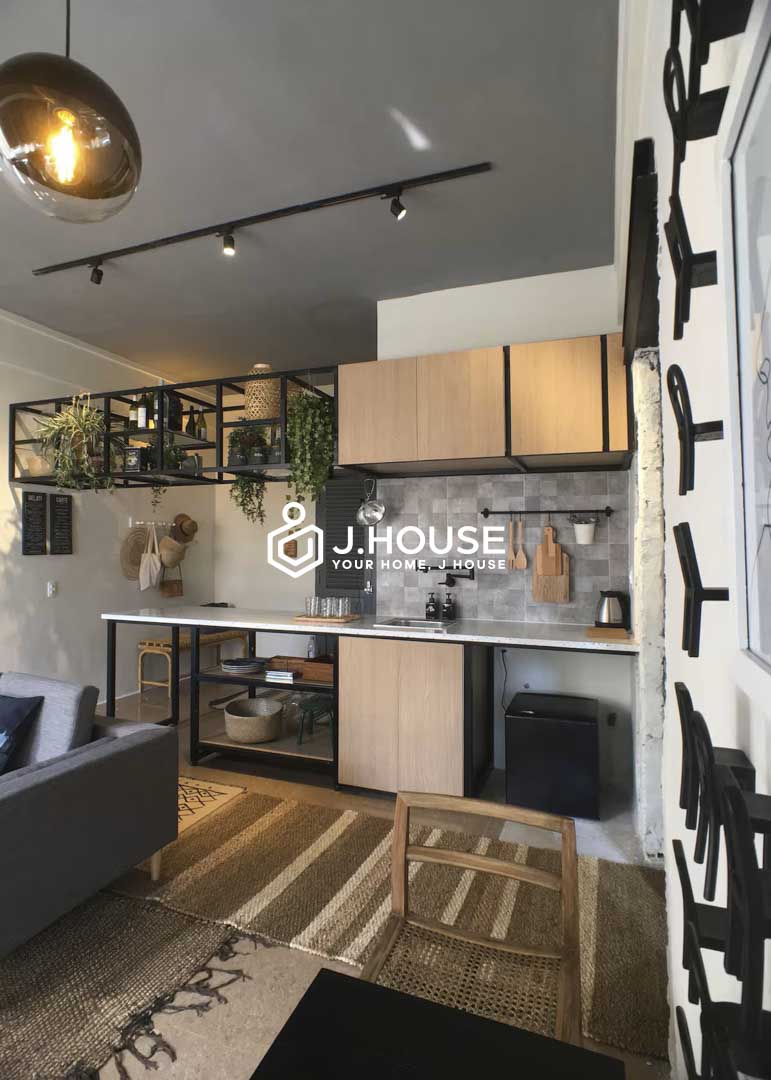 Unique 1-Bedroom For Rent near Ben Thanh Market in District 1 - Tomato Project