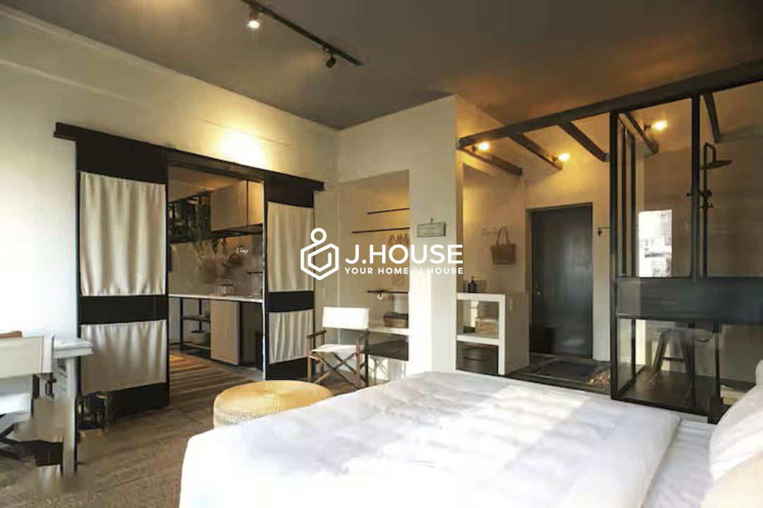 Unique 1-Bedroom For Rent near Ben Thanh Market in District 1 - Tomato Project