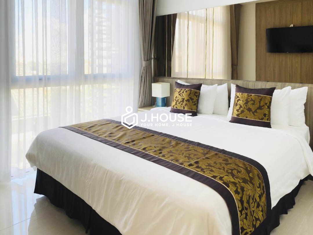 Unique 1-Bedroom with Gym Pool For Rent in Thao Dien Aurora Western Village D2