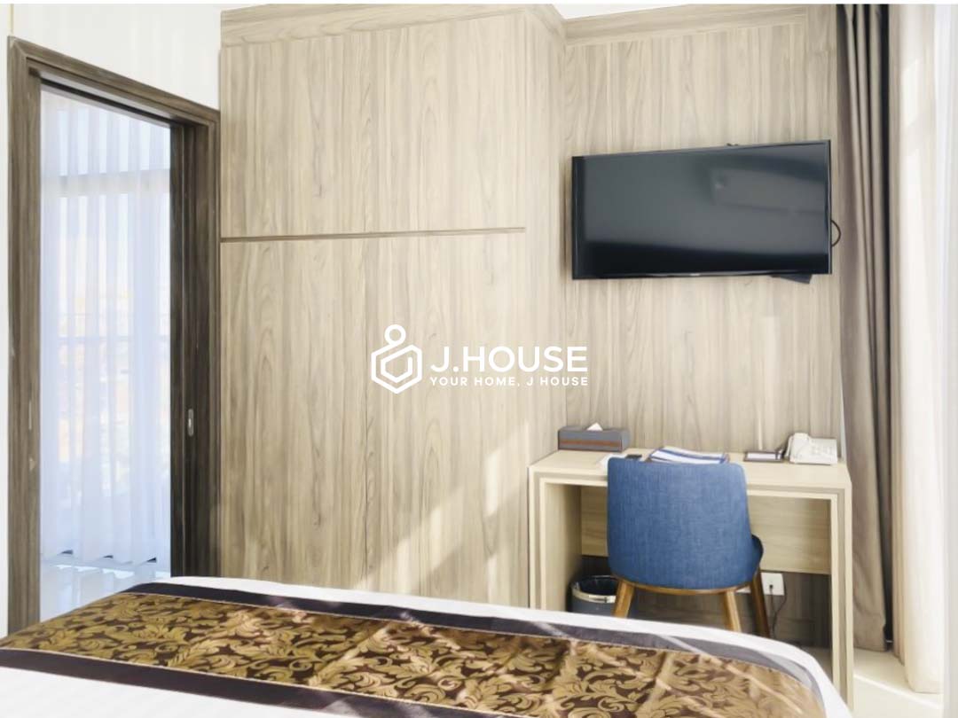 Unique 1-Bedroom with Gym Pool For Rent in Thao Dien Aurora Western Village D2