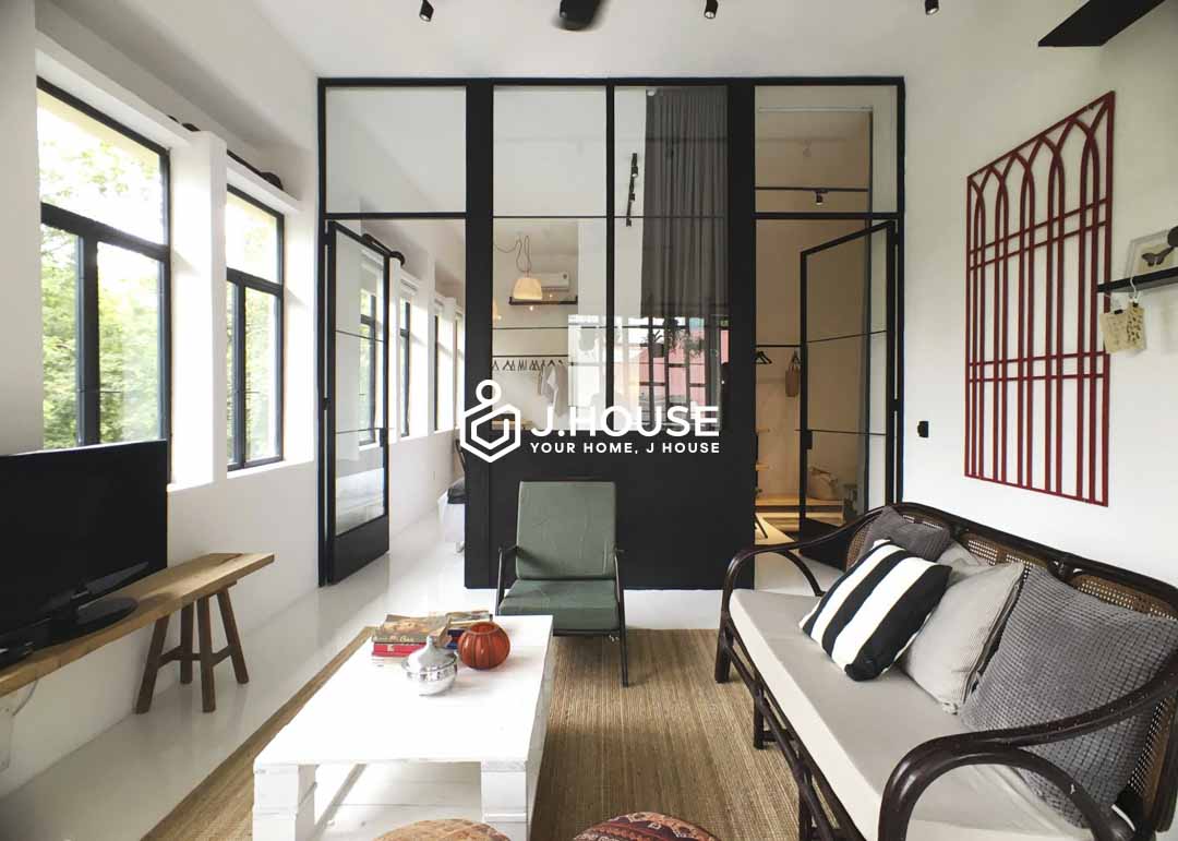 Unique & Bright 1-Bedroom Apartment For Rent in District 1 - Tomato Project