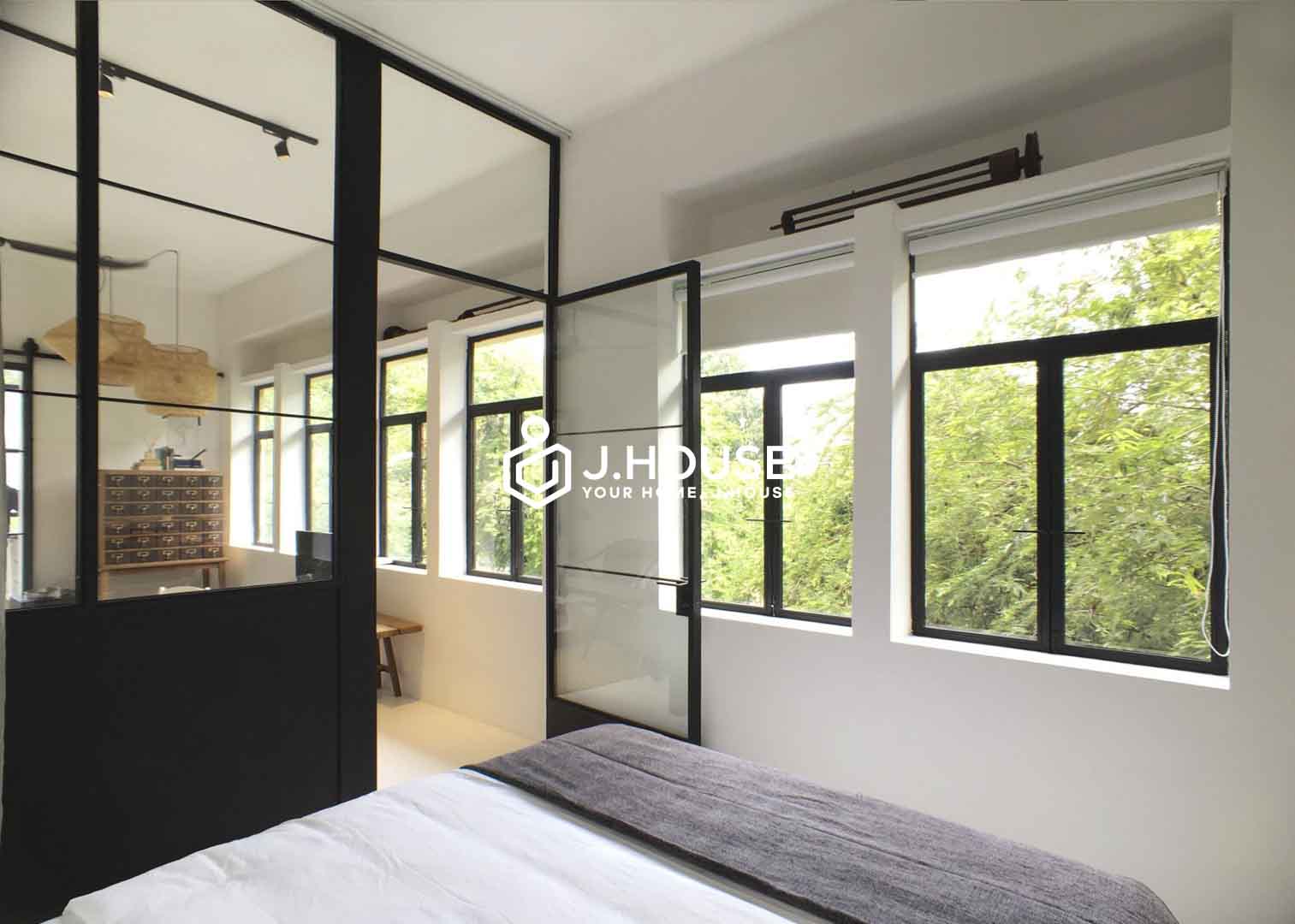 Unique & Bright 1-Bedroom Apartment For Rent in District 1 - Tomato Project