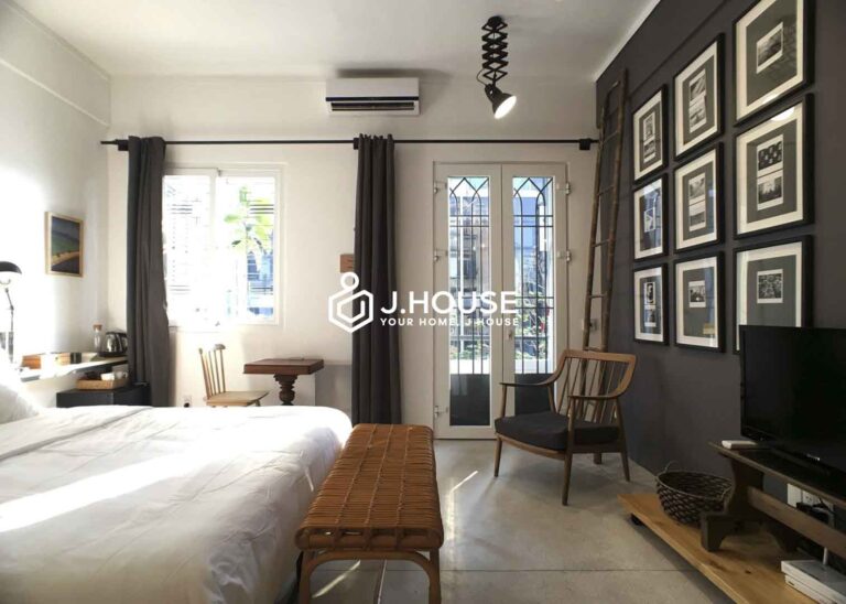 Unique Grey Studio For Rent in District 1 near Ben Thanh Market - Tomato Project
